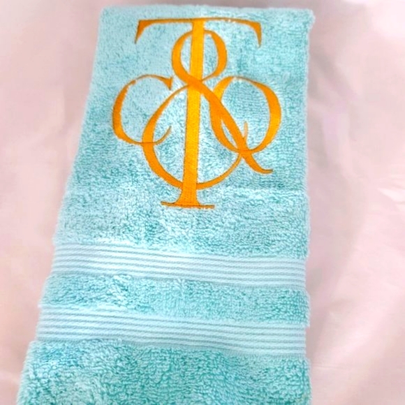 Tiffany Blue Embroidered 4pc Towel Set - Picture 4 of 5